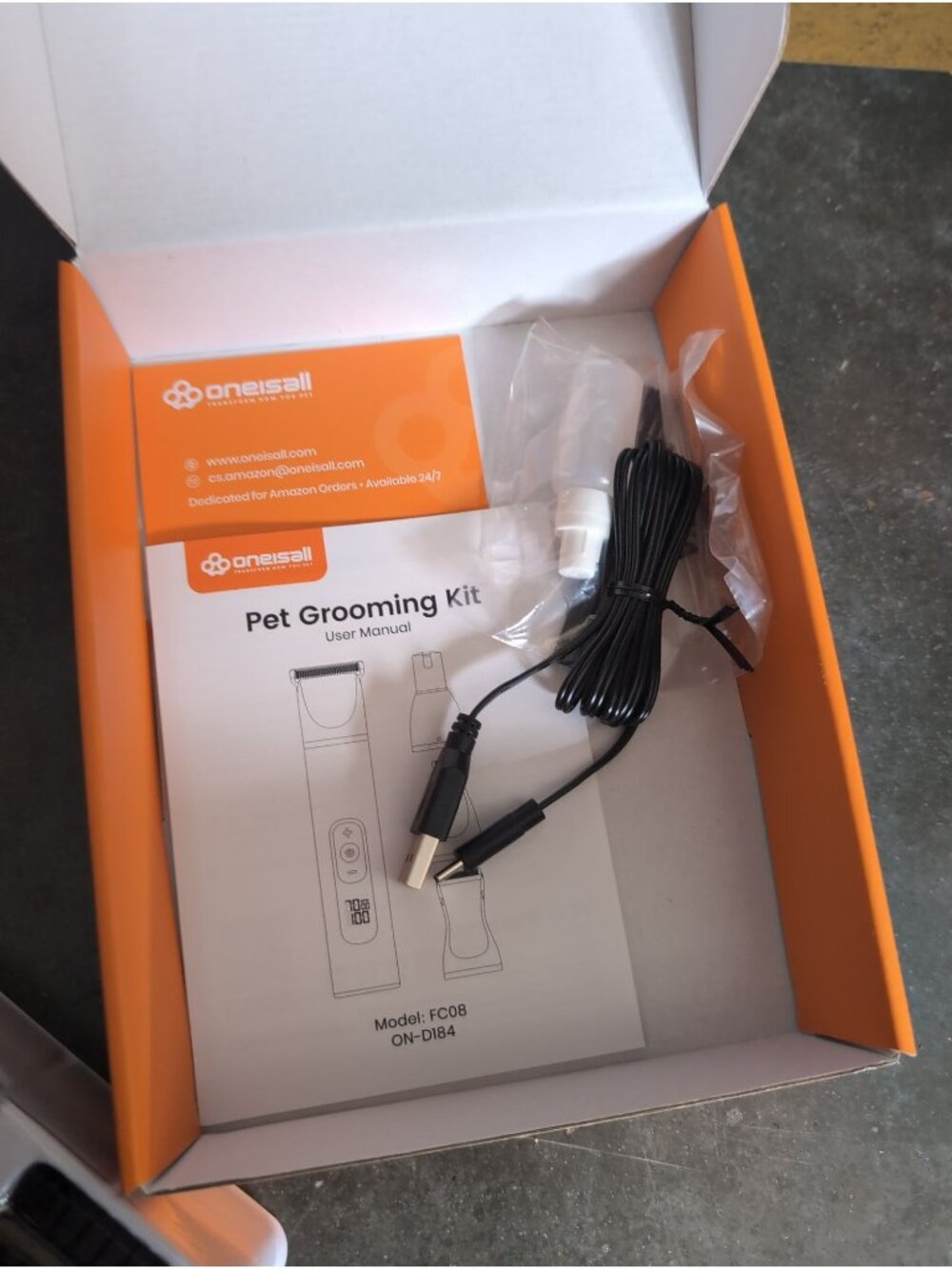Oneisall Dog Clippers Low Noise, 2-Speed Quiet Dog Grooming Kit Model: FC08 - Picture 4 of 5